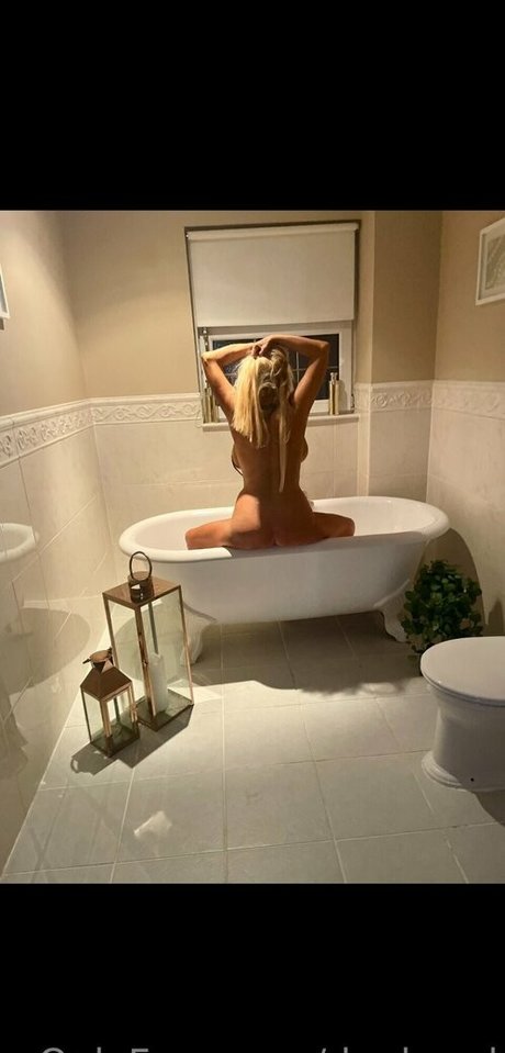 Dugheed art model img