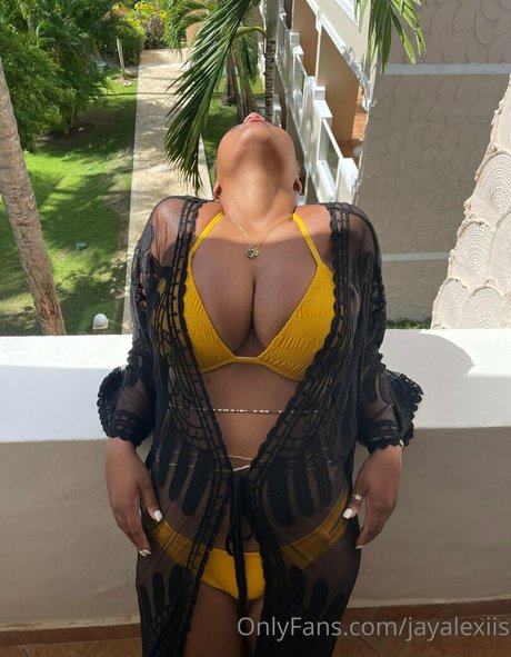 Jaden Alexiis nice actress photo