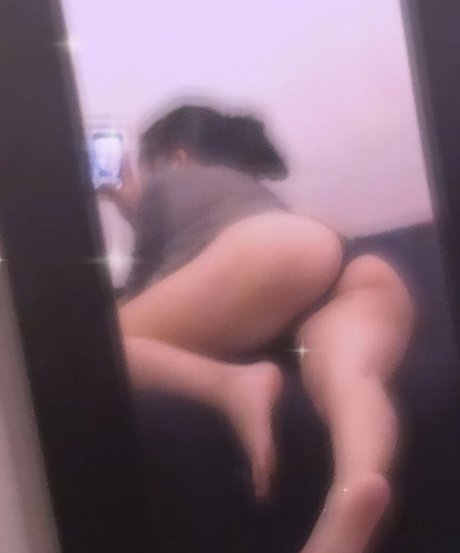 sar eliii porn model photos