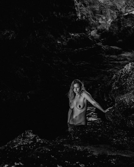 Paige Montana De Cinque star best picture