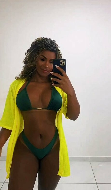 ynaraabb pretty model pictures