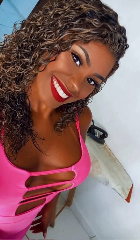 ynaraabb model sexy galleries