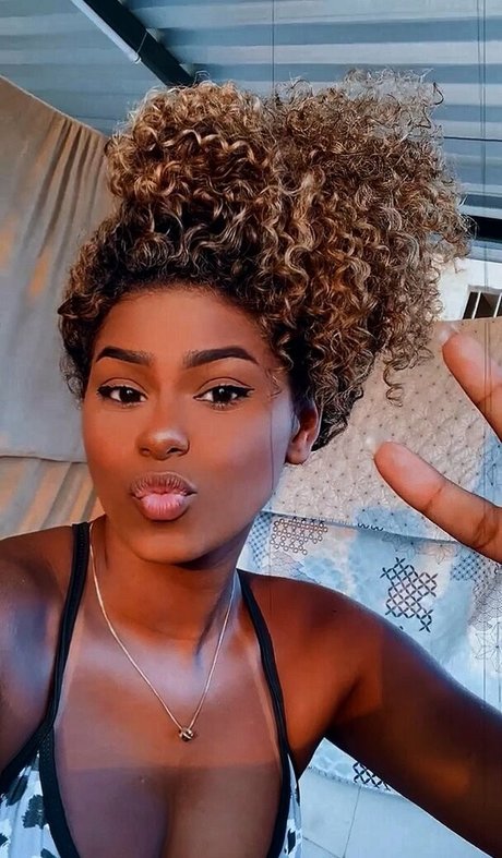 ynaraabb naked actress picture