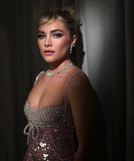 Florence Pugh Profile pic
