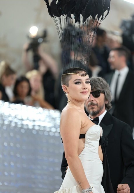 Florence Pugh beautiful actress pic