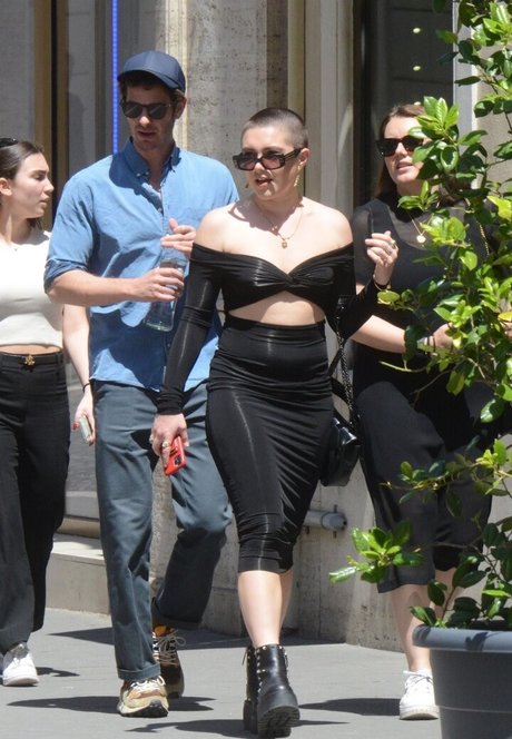 old milf onlyfans naked images