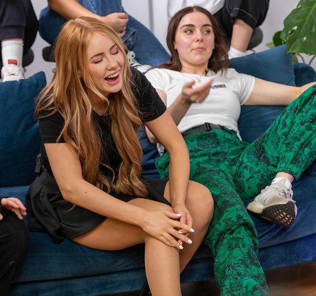 Nalopia model nude photo