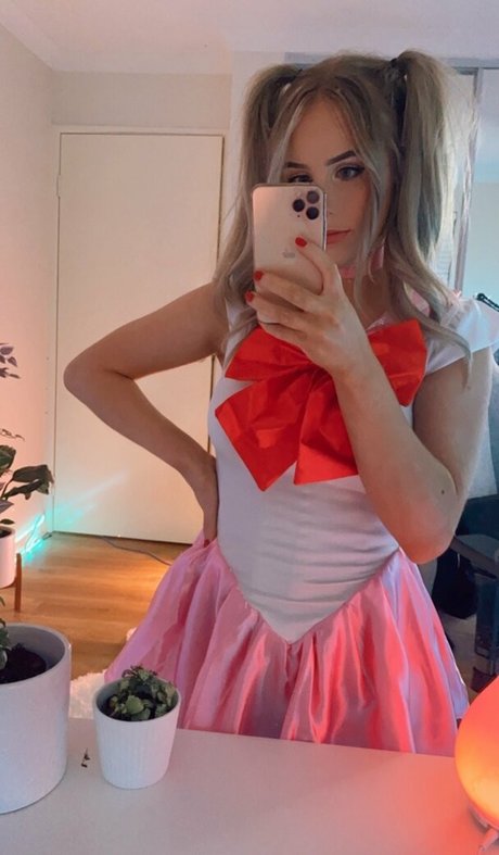 Nalopia art model picture