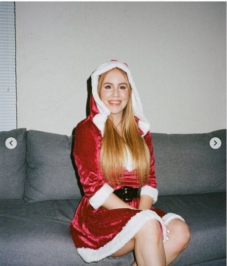 Nalopia erotic model pic