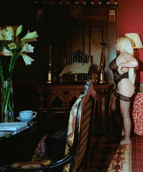 Lana Wolf free actress photo