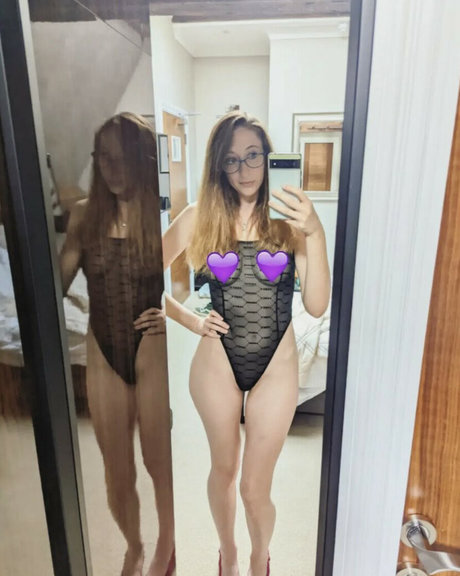 Ellie Hayden star free pic