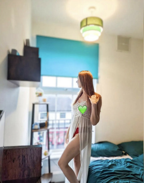 Ellie Hayden exclusive actress pics