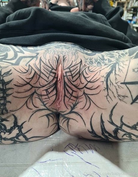 babyskeleton pretty star picture