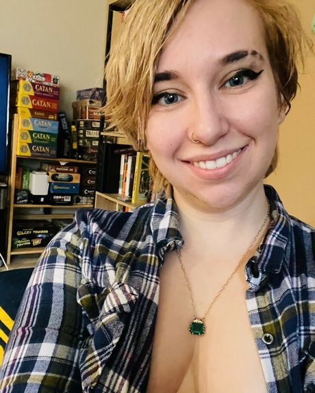 BoltedBird exclusive pornstar img