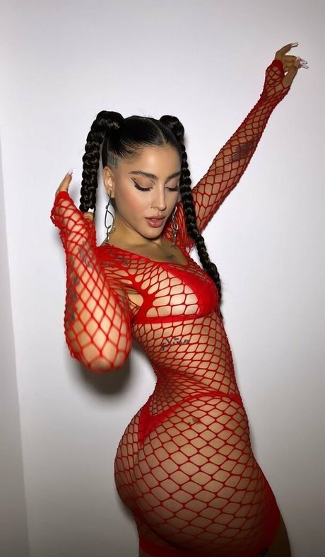 Belenegri naked actress picture