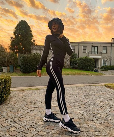 Belenegri exclusive model gallery