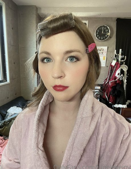 junelovejoy nudes star galleries