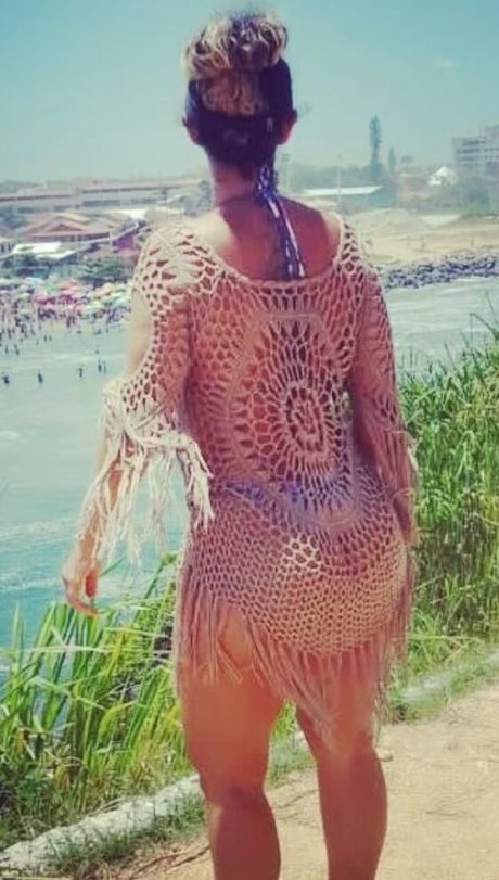 Soninha Coroa high quality model pic