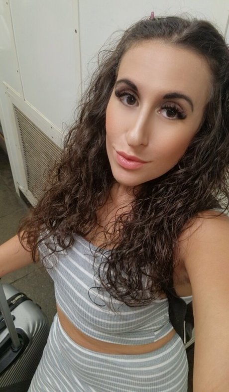 KittyKat6969xx model top picture