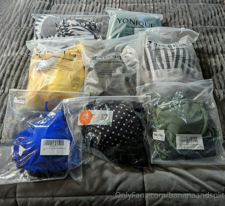 bananaandsplit nudes actress pic