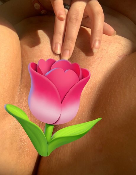 Shroompink naked model galleries