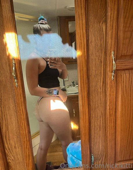 rickikitti star nice image