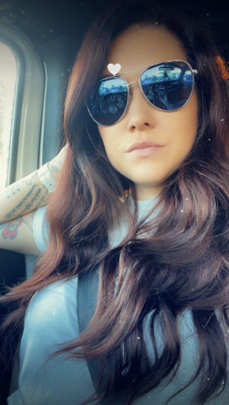 Allie Sin model naked pictures