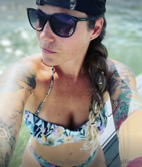 Allie Sin pornstar naked pic