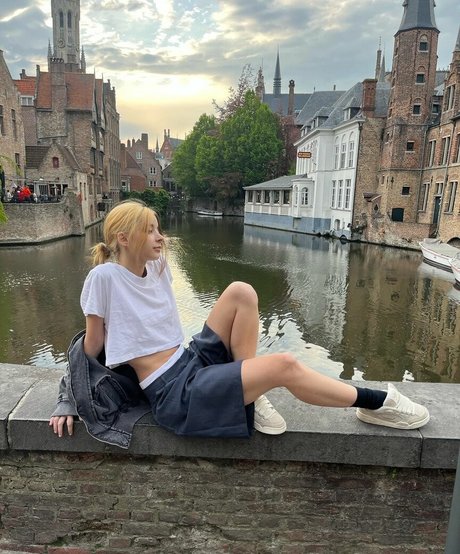 Thaiga high quality model photos