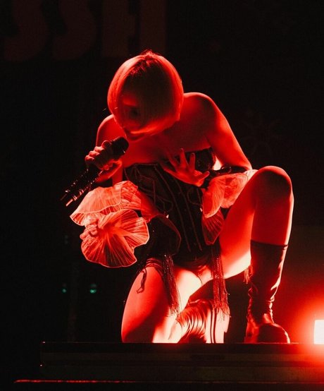 Tessa Violet pornstar nudes archive