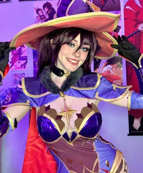 occultmage beautiful model pic