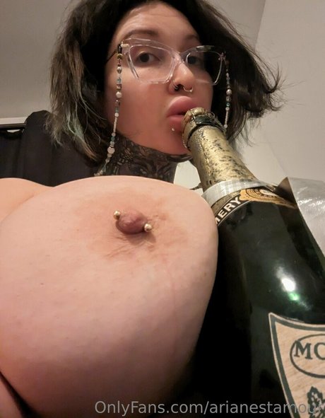 arianestamour star sex pics