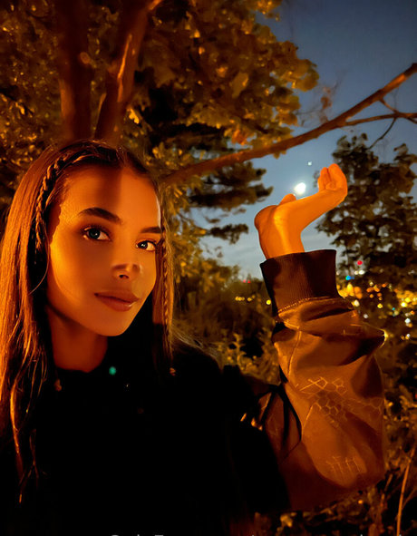 Vanessa Alessia beautiful actress photo