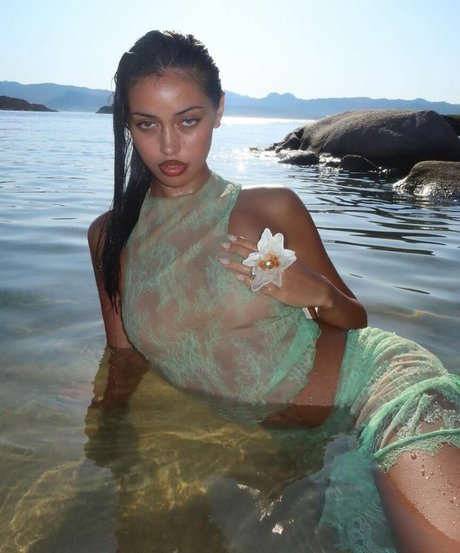 Wolfiecindy model best photo