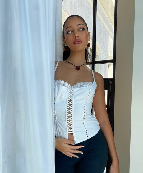 Wolfiecindy pornstar erotic photos