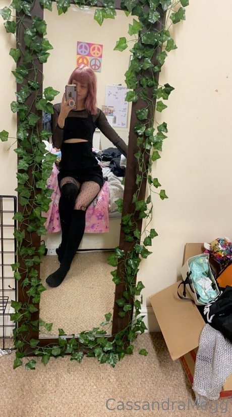 cassandrameg star sexy photos