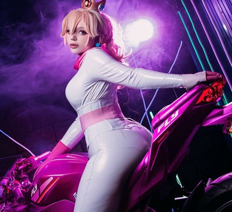 Sailorscholar nude actress pic