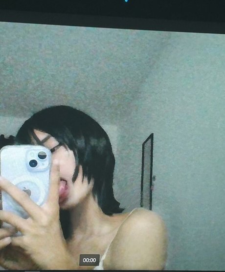 Arihienna art star img