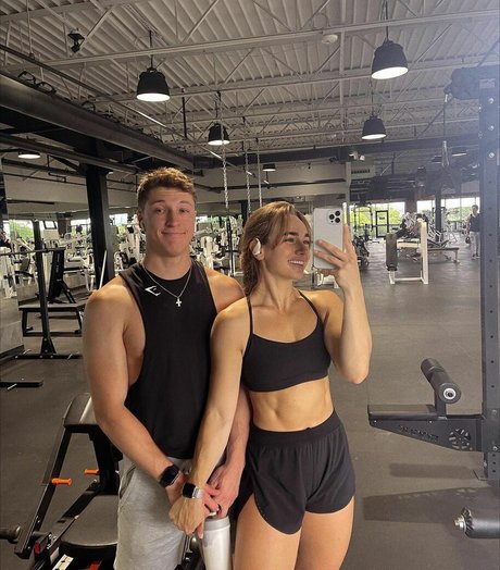 Kylie Holbeck adult model images