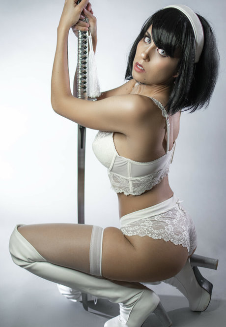 Khainsaw naked model gallery