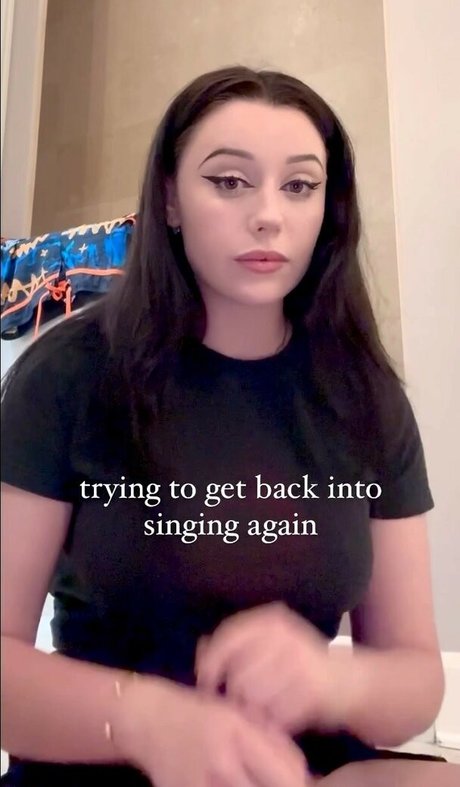 LivBev pornstar perfect img