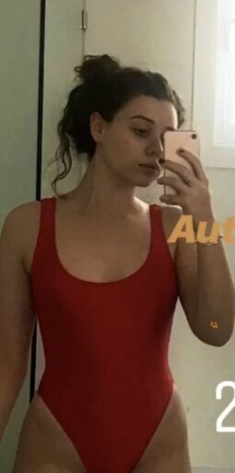 LivBev star sexy gallery