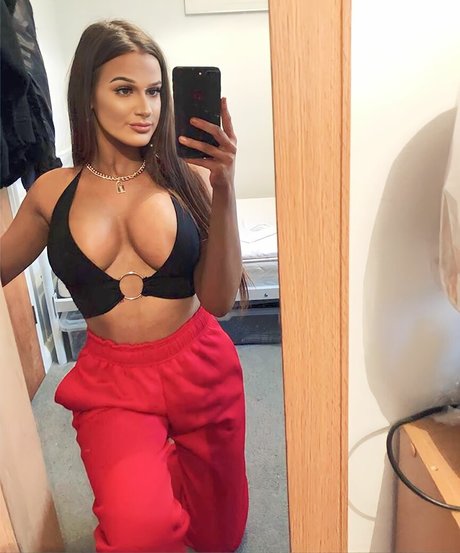 Louise Reid art actress gallery