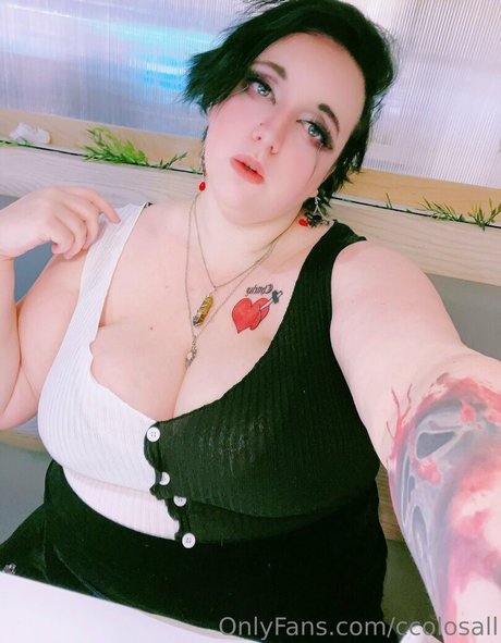 ccolosall hot pornstar photo