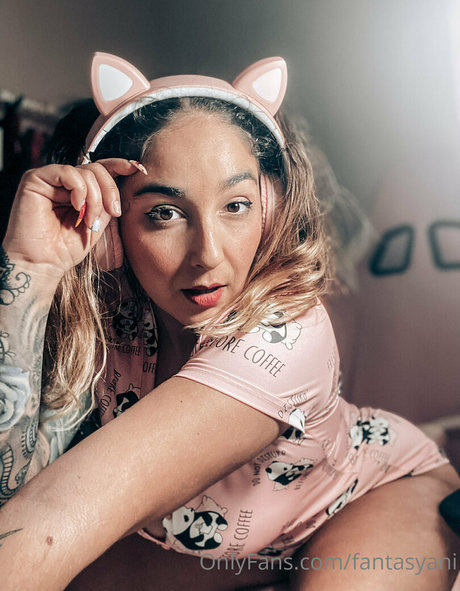 fantasyani model erotic photos