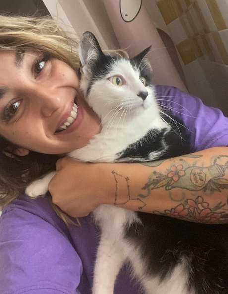 fantasyani pretty model photos