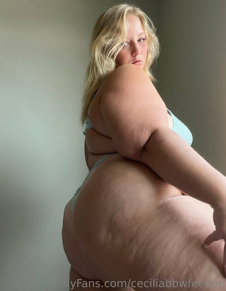 ceciliabbwfeedee star erotic pics