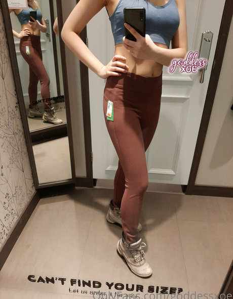 goddessxoe xxx model image