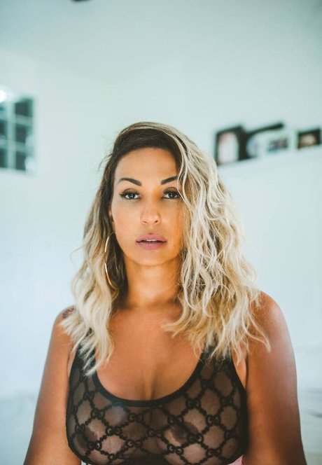 Valesca Popozuda top star images