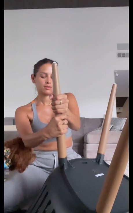 Rocsi Diaz pretty actress images